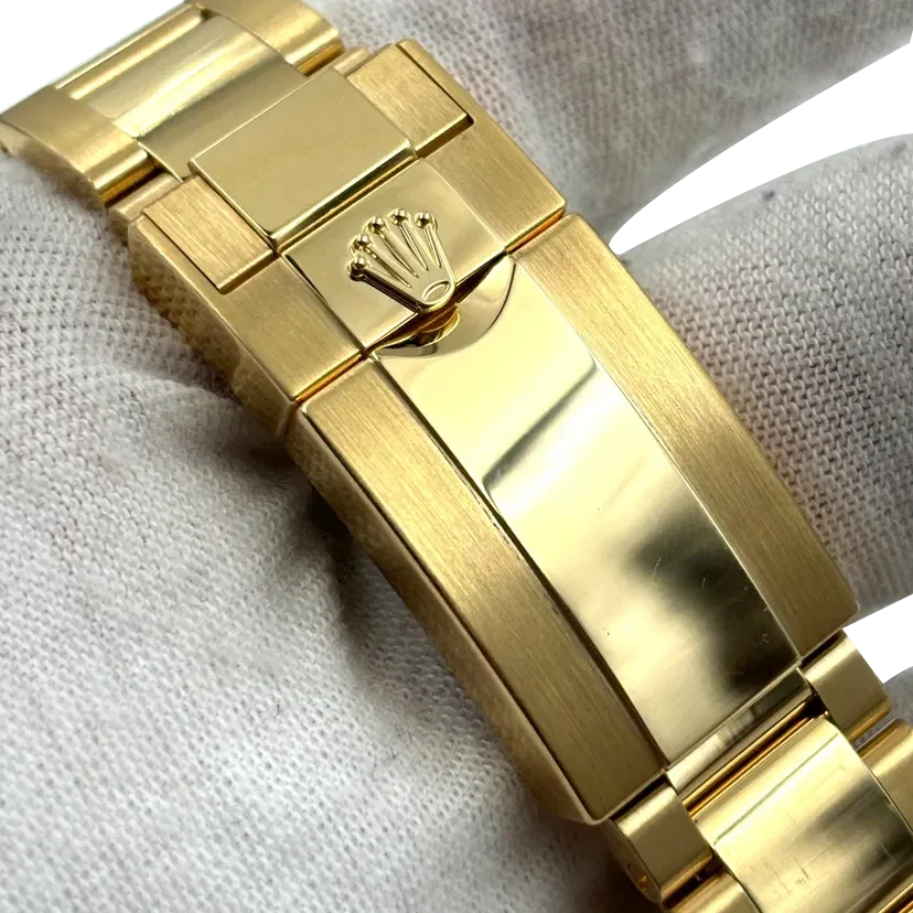 Daytona 40mm Yellow Gold Golden Dial Champagne m126508-0005